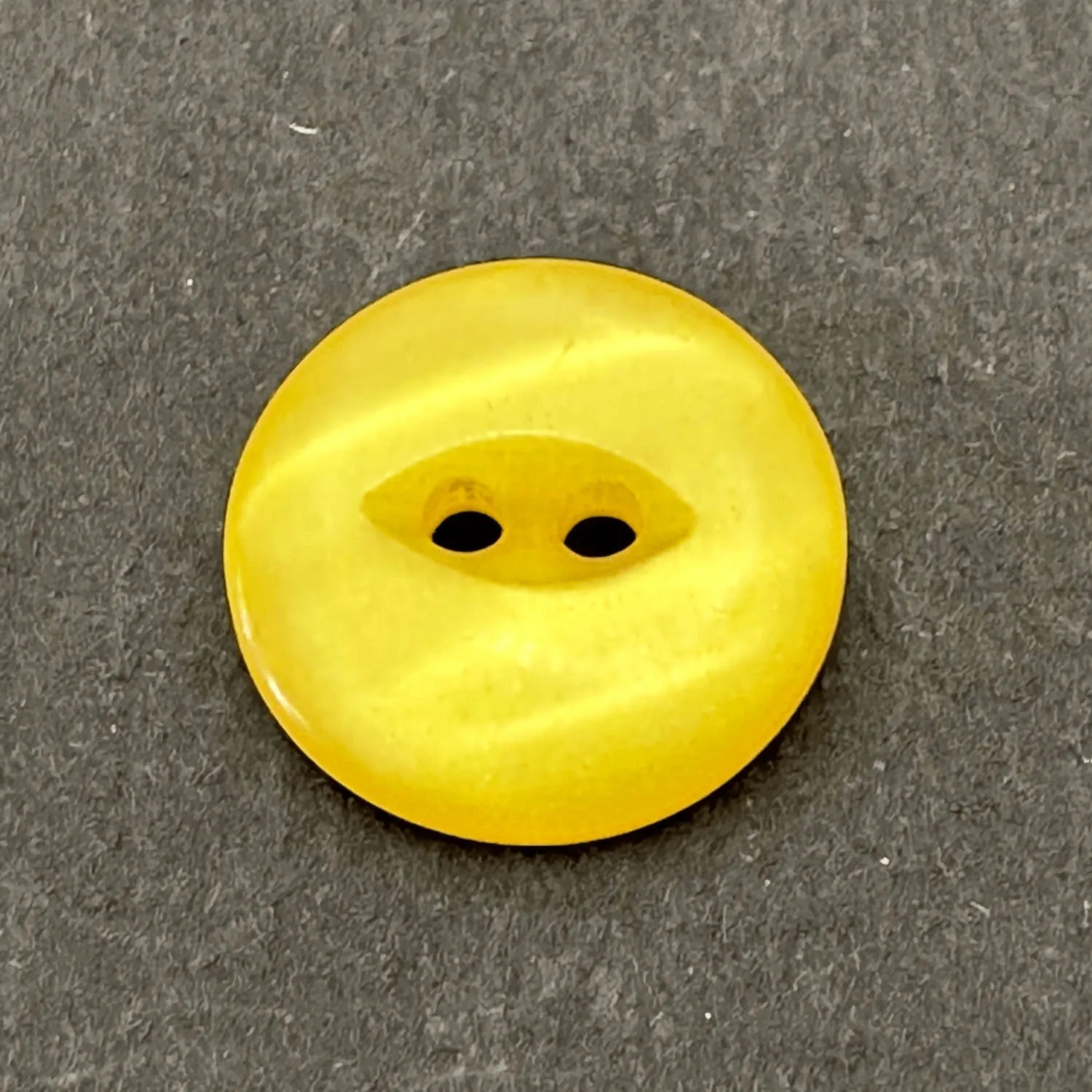 2 Hole Fish Eye Shiny Shirt Button 19mm