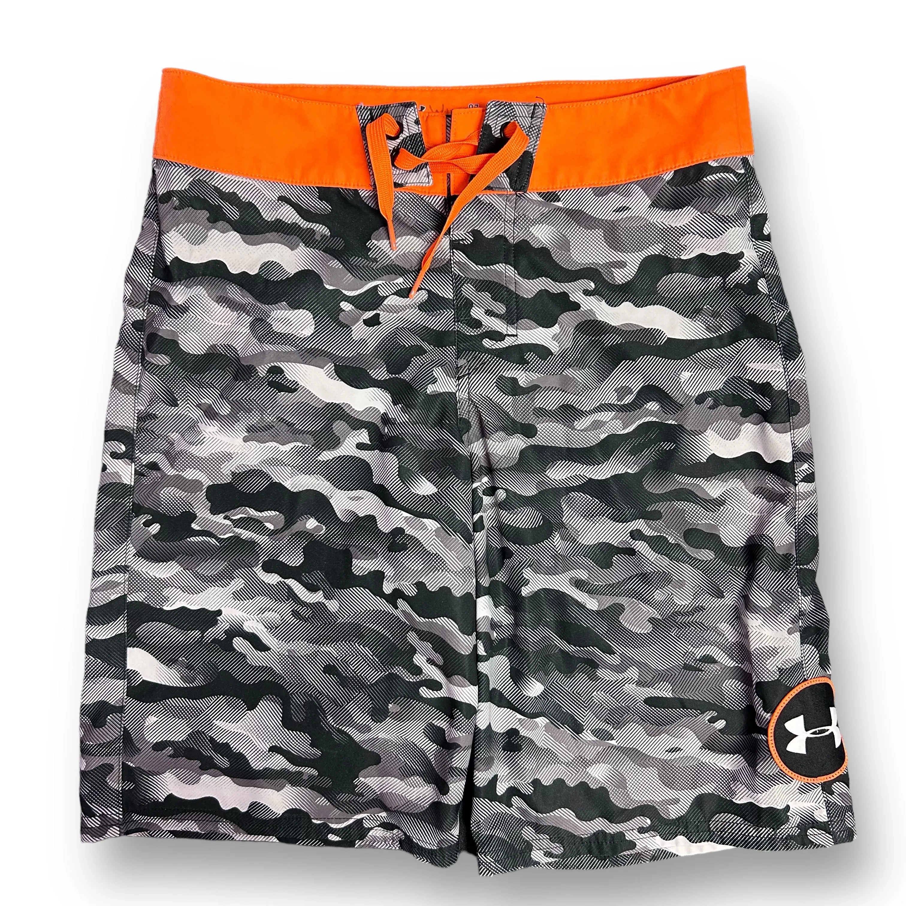 Boys Under Armour Size 14/16 27” YXL Gray Camo Swim Trunks