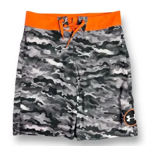Boys Under Armour Size 14/16 27” YXL Gray Camo Swim Trunks