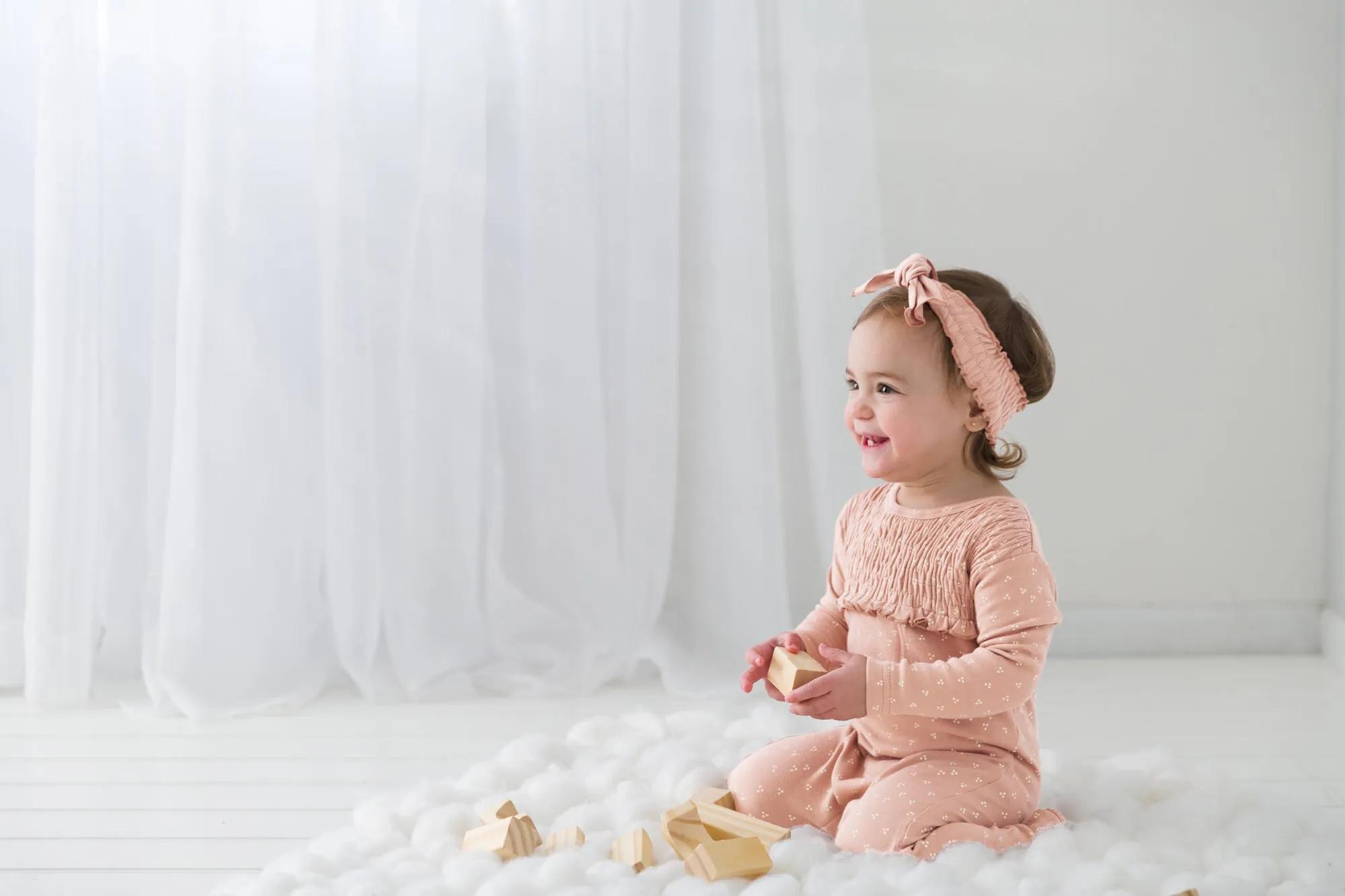 L'ovedbaby Smocked Tie Headband