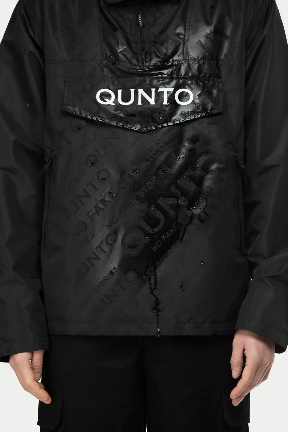 Qunto Windbreaker Black