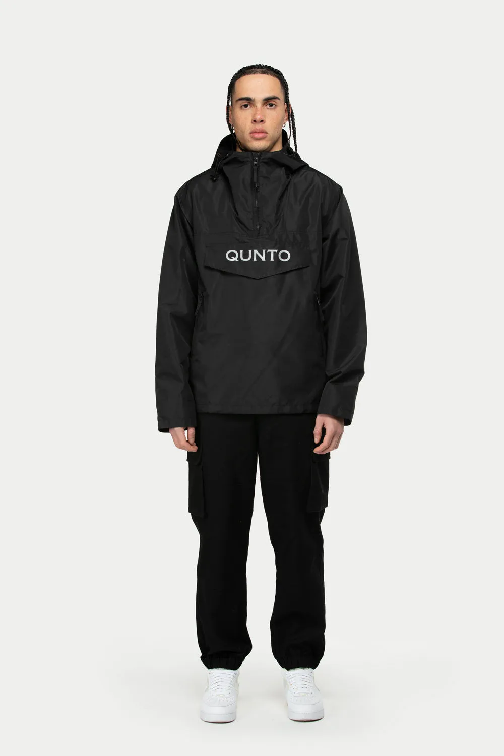Qunto Windbreaker Black